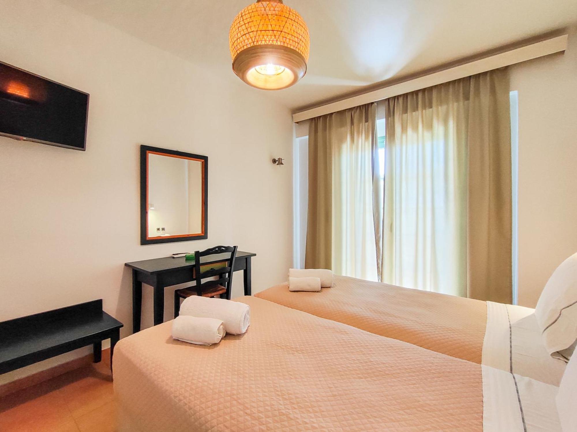 Hotel Dafni Skiathos Town Exterior foto